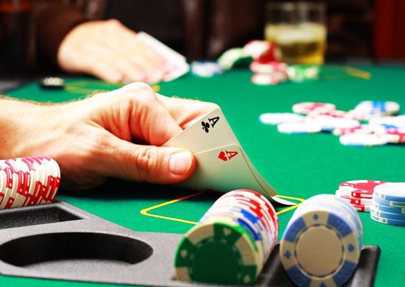 Poker 7 lá: Chia sẻ cách chơi chi tiết, dễ dàng trúng lớn từ các cao thủ